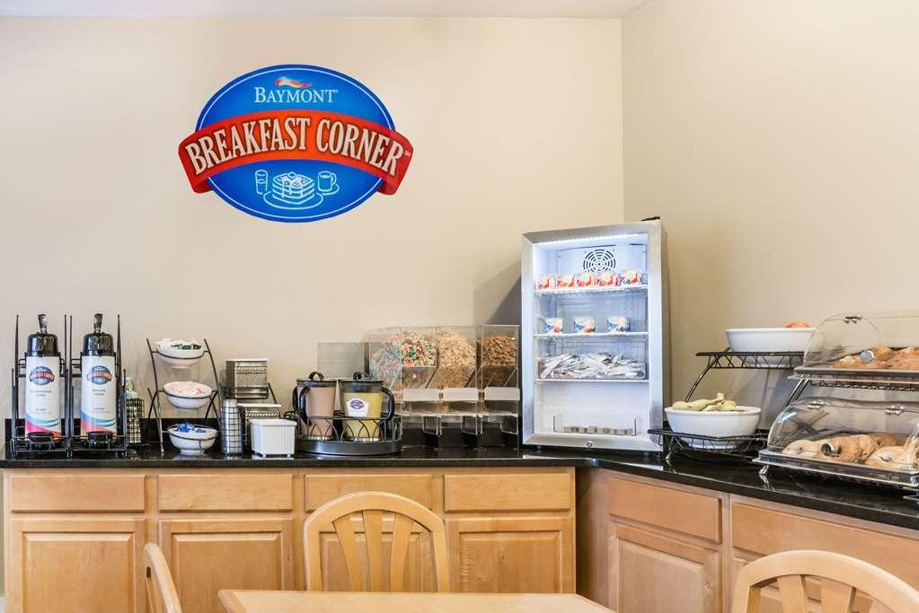 Baymont By Wyndham Indianapolis Northeast Hotel Facilities photo